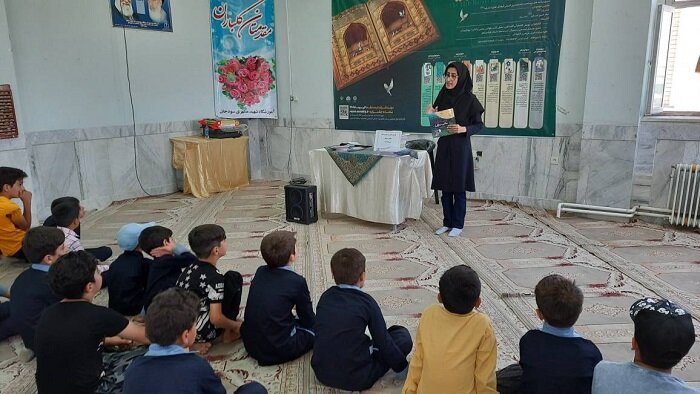 سفر کاروان دانایی اداره کتابخانههای عمومی شهرستان شهرکرد به شهر سودجان