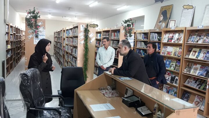 بازدید دبیر شورای فرهنگ عمومی کشور و مدیرکل فرهنگ و ارشاد اسلامی جنوب کرمان از کتابخانه عمومی شهیدمدنی جیرفت