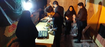 برپایی ایستگاه صلواتی در کتابخانه عمومی آیت الله کفعمی