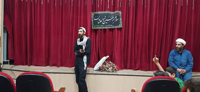  میهمانان کوچک امام حسین(ع) در کتابخانه عمومی علامه محمدتقی ایوانکی عزاداری می‌کنند