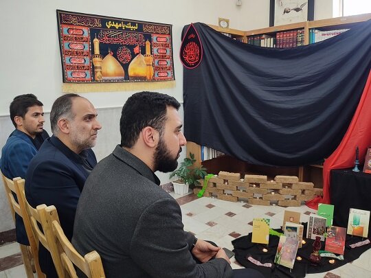 چهارمحال و بختیاری کانون جدی شعر آیینی است