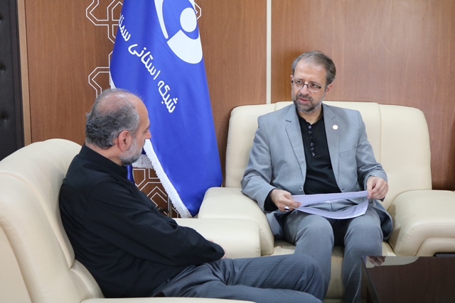 کتابخوانی موجب تقویت قوه عاقله مردم و کمک به توسعه همهجانبه در جامعه خواهد شد