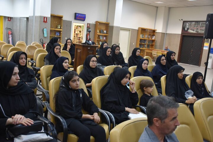 کارگاه آموزشی نقالی و پرده خوانی ویژه کتابداران در کتابخانه مرکزی تبریز 