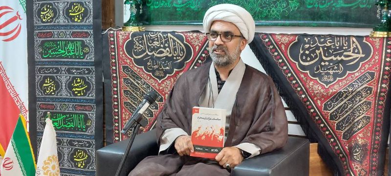 برپایی حسینیه کتاب در ایام شهادت امام حسین (ع)