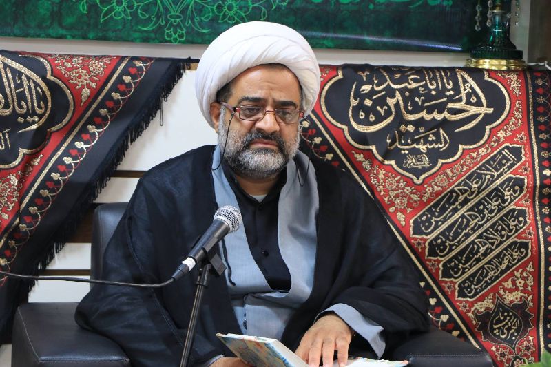 برپایی حسینیه کتاب در ایام شهادت امام حسین (ع)