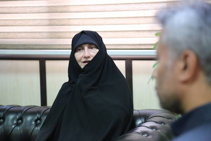 دیدار مدیرکل کتابخانههای عمومی با نمایندهی وزیر و مدیرکل امور اقتصاد و دارایی مازندران