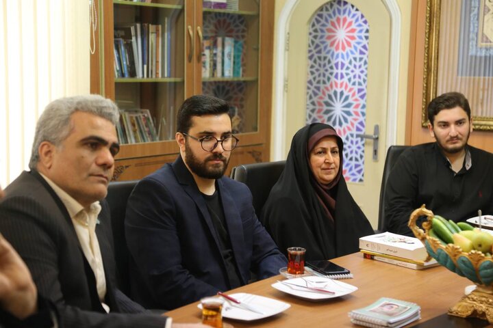 مدیرکل کتابخانه‌های عمومی مازندران با رئیس حوزه‌ی هنری استان دیدار کرد