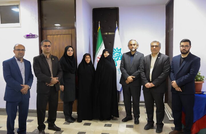 مدیرکل کتابخانه‌های عمومی مازندران با رئیس حوزه‌ی هنری استان دیدار کرد