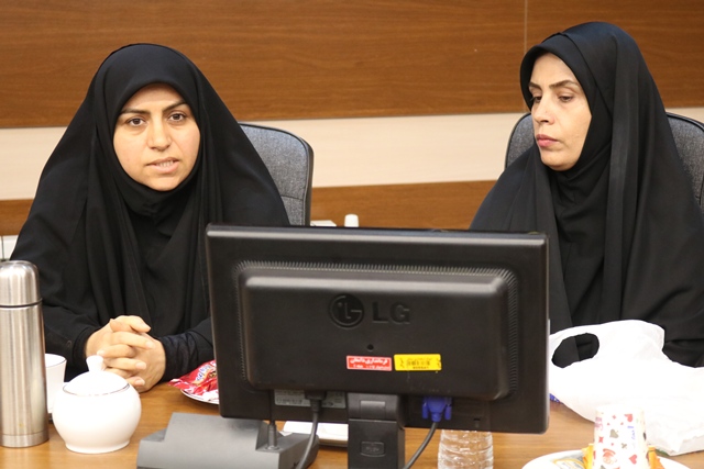 آیین رونمایی از دو کتاب «نیزه، آینه و خورشید» و «در من کبوتری است» در دامغان برگزار شد