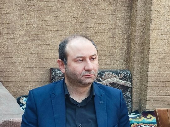 نشست جمعی از نخبگان چهارمحال و بختیاری برای ارائه طراحهای خلاقه در حوزه کتاب