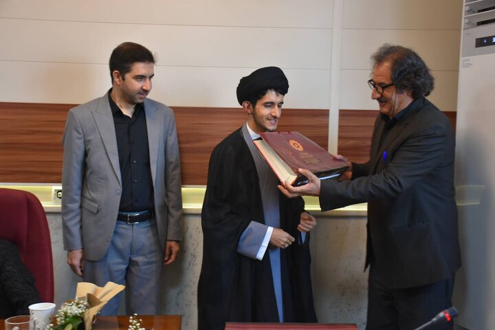 امام حسین(ع) قیام کرد تا به سیاهی ها، پلیدی ها و تاریکی های هستی پایان دهد