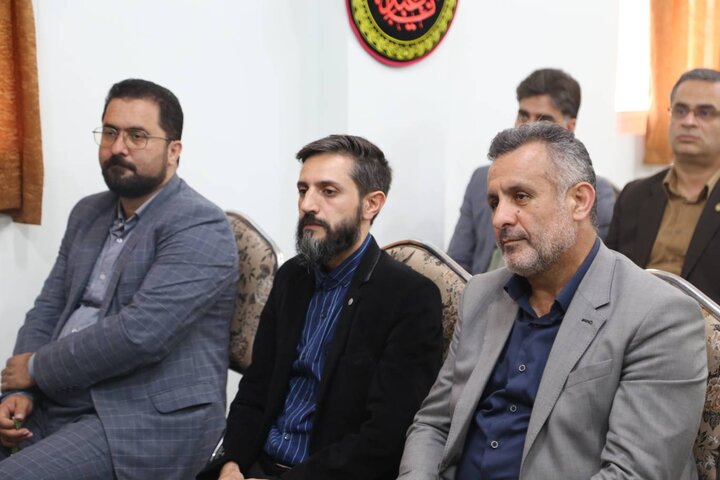 محفل ادبی غزلِخون به مناسبت سالروز شهدای مدافع حرم در سرخرود برگزار شد