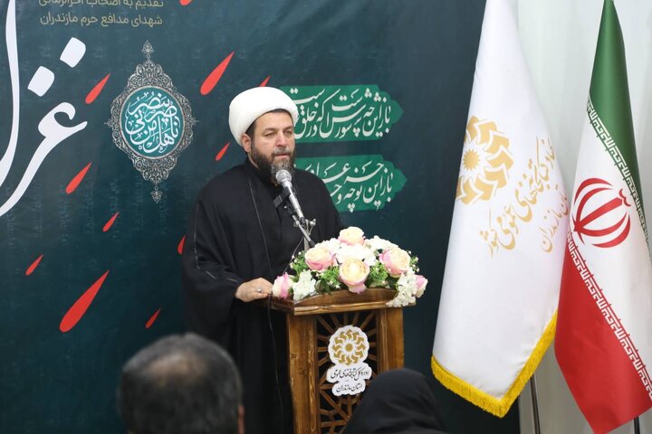 محفل ادبی غزلِخون به مناسبت سالروز شهدای مدافع حرم در سرخرود برگزار شد