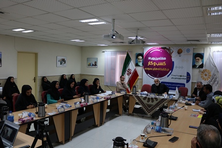 در رویکرد جدید ارائه خدمت در کتابخانههای عمومی، «اعضا»ی کتابخانهها به «جامعه خدمتگیر» گسترش مییابند