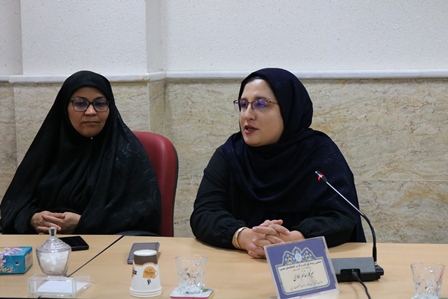 در رویکرد جدید ارائه خدمت در کتابخانههای عمومی، «اعضا»ی کتابخانهها به «جامعه خدمتگیر» گسترش مییابند