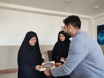 دیدار مدیرکل کتابخانه‌های عمومی چهارمحال و بختیاری با رسانه‌های دوستدار کتاب(خبرگزاری ایکنا)