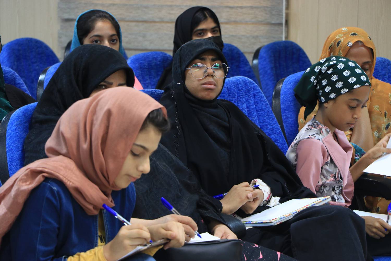 کارگاه آموزشی شعر و داستان نویسی برگزار شد