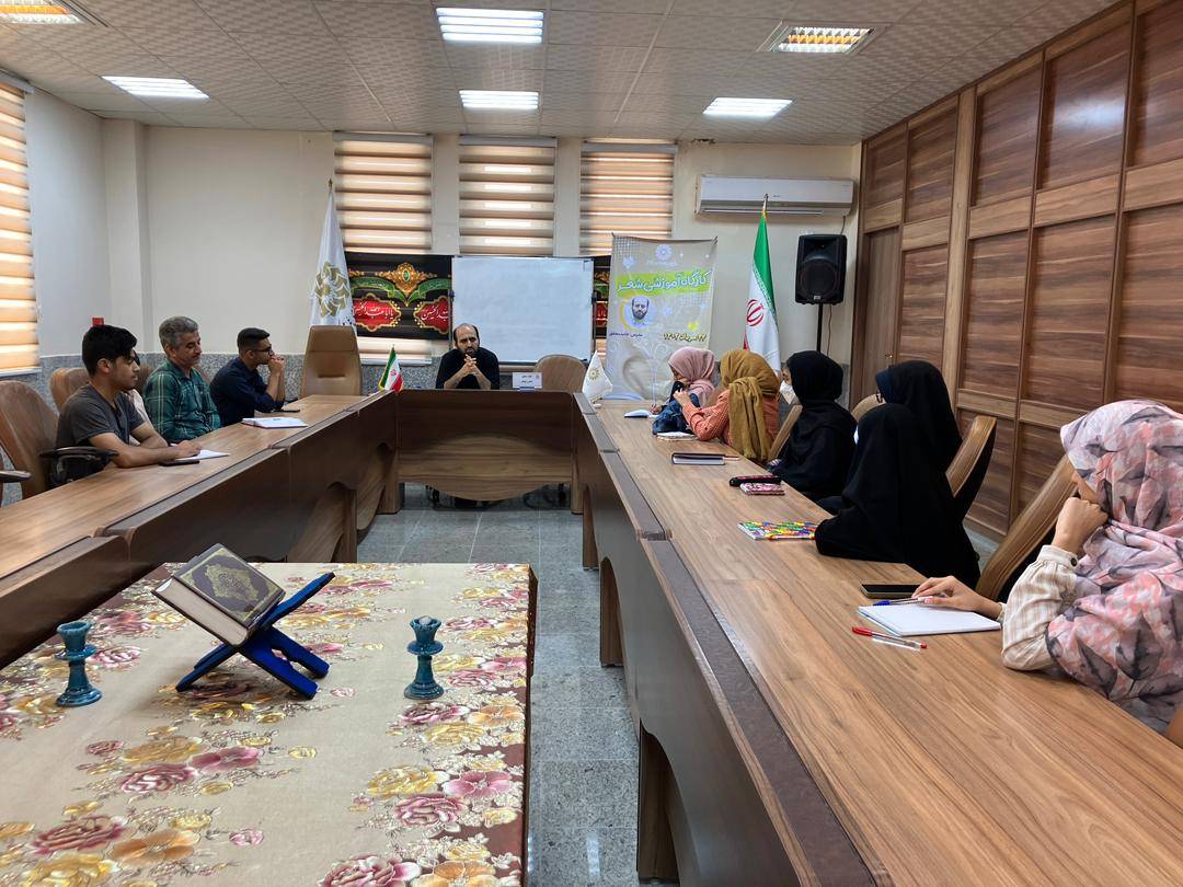 کارگاه آموزشی شعر و داستان نویسی برگزار شد