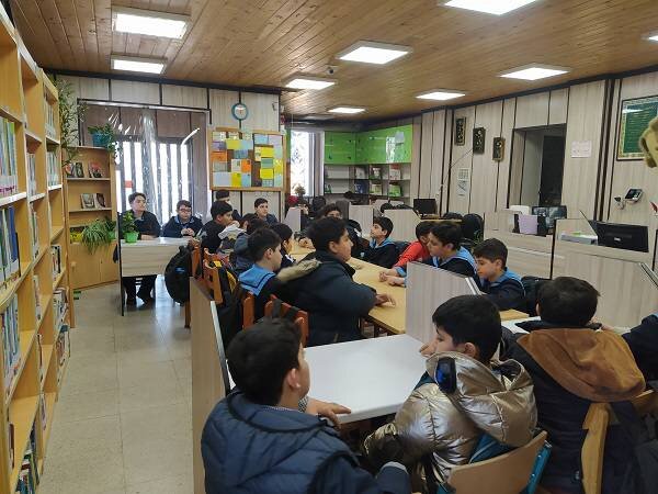 هدف مهم کتابخانه مدرسه بندر انزلی تربیت آیندهسازان سرزمین عزیزمان از کودکی است