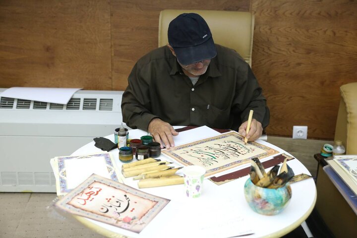 شعر رسای قزوه در هنگام لکنت زبانها