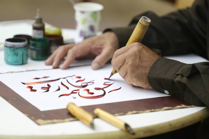 شعر رسای قزوه در هنگام لکنت زبانها