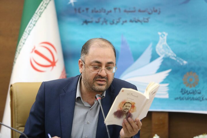 شعر رسای قزوه در هنگام لکنت زبانها