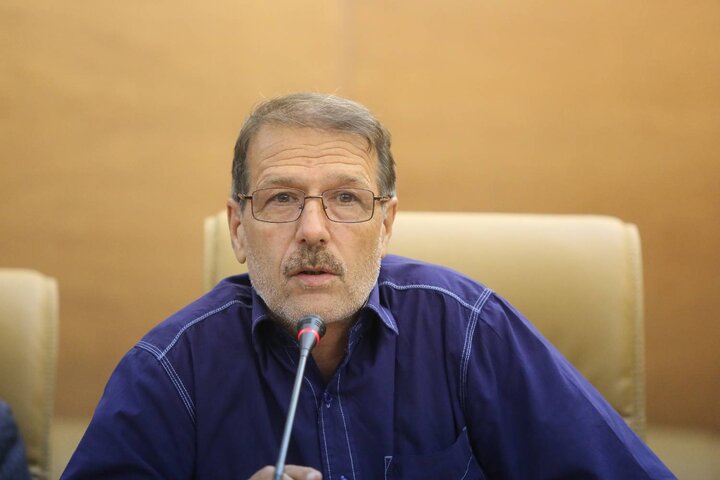 شعر رسای قزوه در هنگام لکنت زبانها