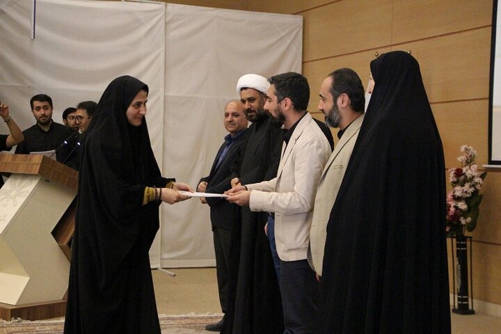 اثرگذاری فرهنگی اجتماعی کتابخانههای عمومی با رویکرد «خدماتمحوری»