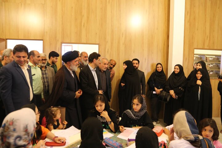 اولین پیشخان کتابخانهای مازندران در ریحانآباد گلوگاه افتتاح شد