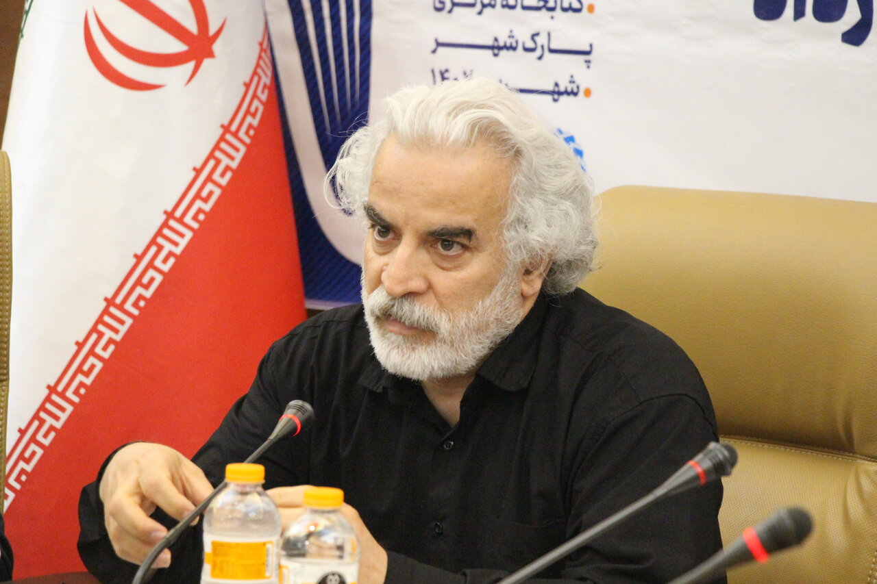 نسخه پایه سامانه WebGis بر روی سِرورهای نهاد کتابخانههای عمومی کشور قرار گرفت