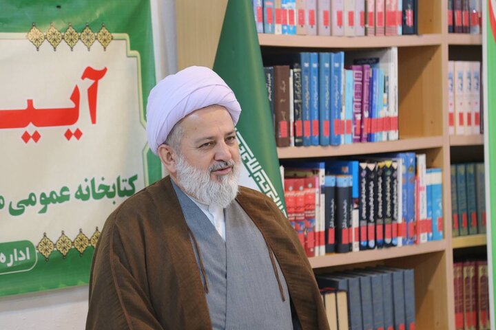 آیین بازگشائی مجدد کتابخانهی عمومی اسحاق درزیان بهنمیر بابلسر