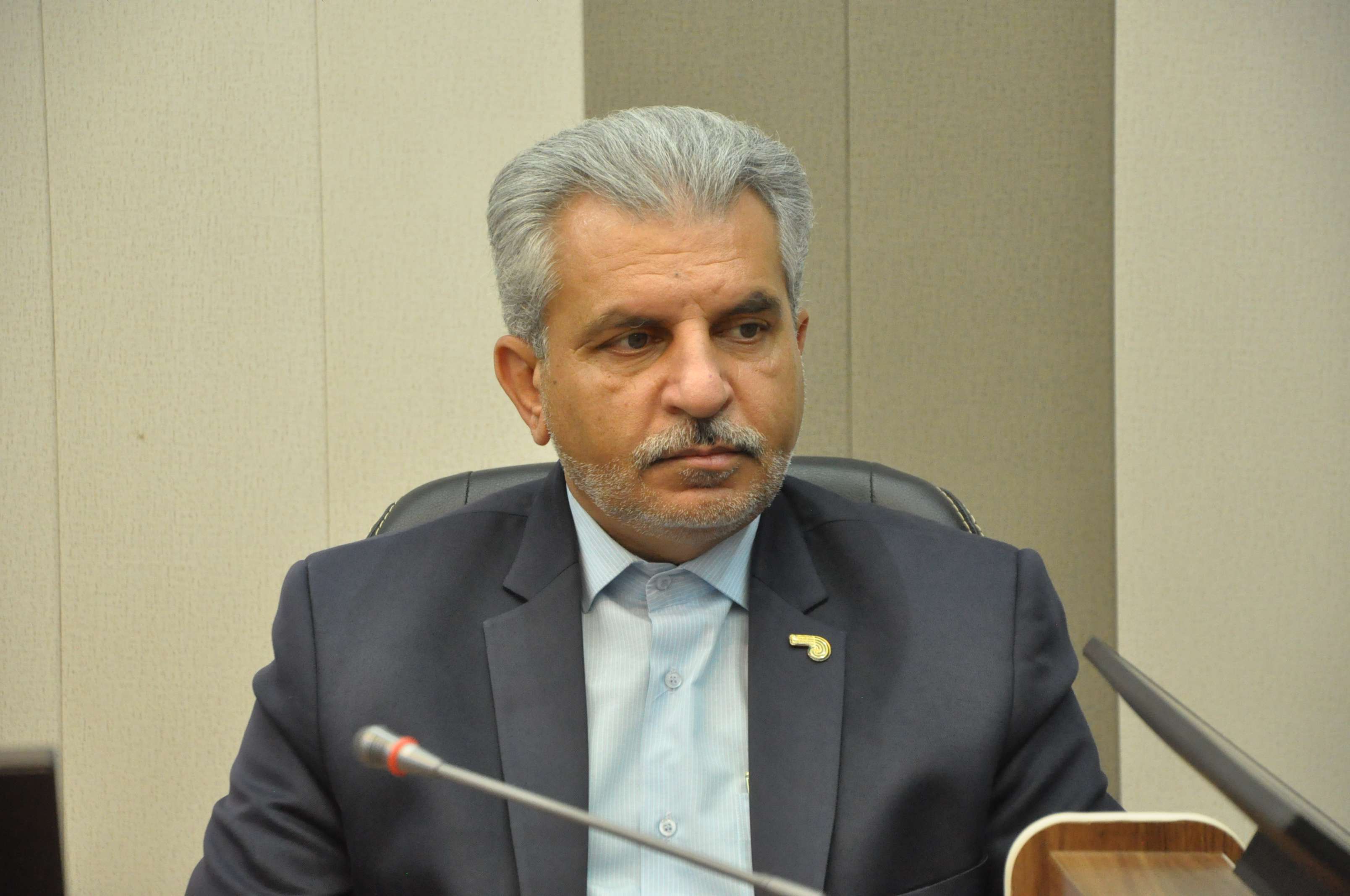 محفل فرهنگی خادمین خردمند همزمان با هفته دولت در رشت برگزار شد