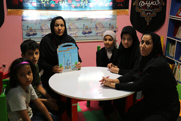 سومین روز فعالیت موکب فرهنگی- خدماتی اداره کل کتابخانه های عمومی استان ایلام