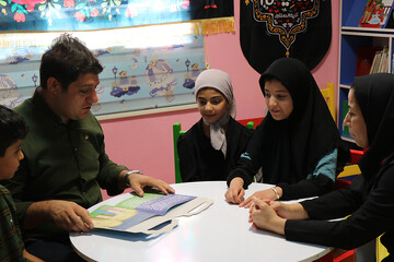 سومین روز فعالیت موکب فرهنگی- خدماتی اداره کل کتابخانه های عمومی استان ایلام