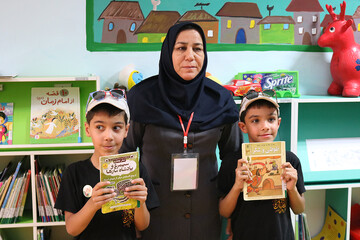 سومین روز فعالیت موکب فرهنگی- خدماتی اداره کل کتابخانه های عمومی استان ایلام