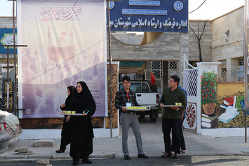 سومین روز فعالیت موکب فرهنگی- خدماتی اداره کل کتابخانه های عمومی استان ایلام