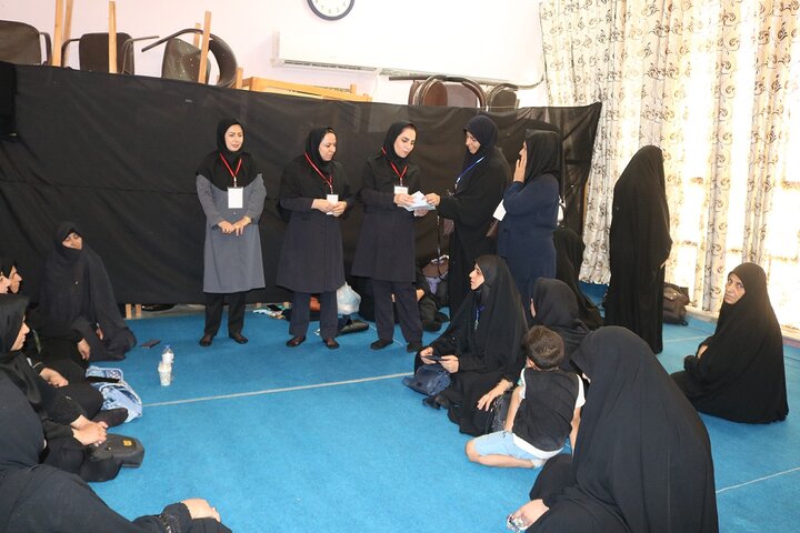 حضور جمعی از جامعه پزشکی و روزنامه‌نگاران کشور در موکب اربعین مهران 