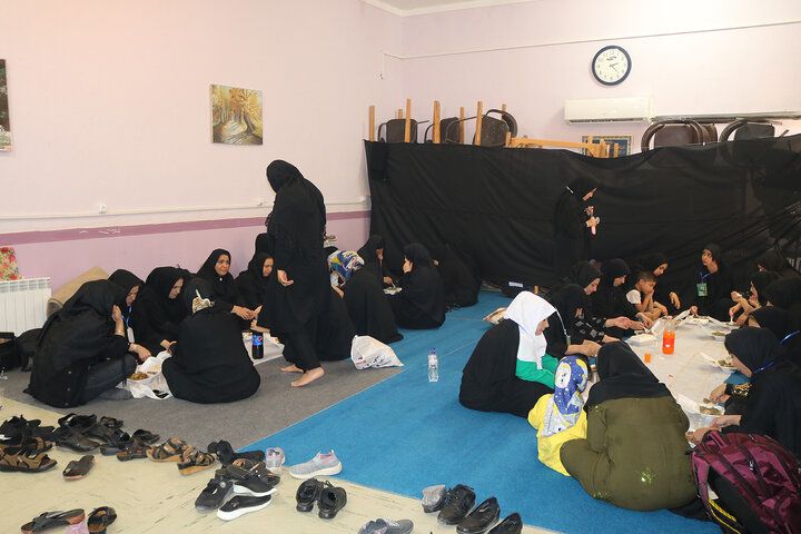 حضور جمعی از جامعه پزشکی و روزنامهنگاران کشور در موکب اربعین مهران