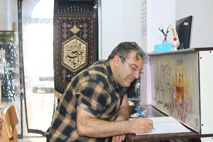 حضور جمعی از جامعه پزشکی و روزنامه‌نگاران کشور در موکب اربعین مهران 