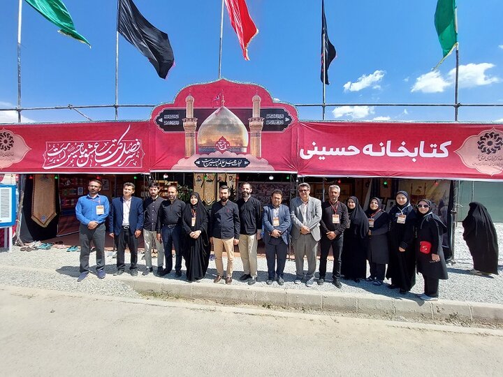 بازدید دبیرکل نهاد کتابخانههای عمومی کشور از موکب «کتابخانه حسینی»