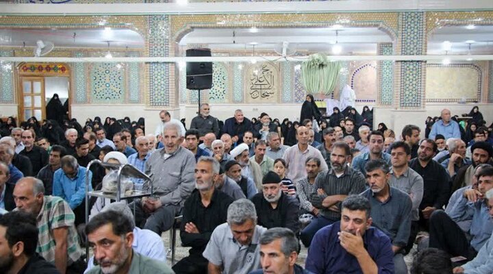 رونمایی از پوستر این چند کتاب با عنوان «معلم اخلاق»