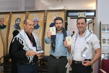 چهارمین روز فعالیت موکب فرهنگی- خدماتی اداره کل کتابخانه های عمومی استان ایلام
