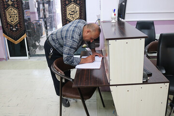 هفتمین روز فعالیت موکب فرهنگی اداره کل کتابخانه های عمومی استان ایلام