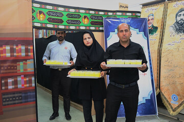 هفتمین روز فعالیت موکب فرهنگی اداره کل کتابخانه های عمومی استان ایلام