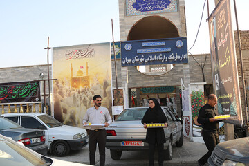 هفتمین روز فعالیت موکب فرهنگی اداره کل کتابخانه های عمومی استان ایلام