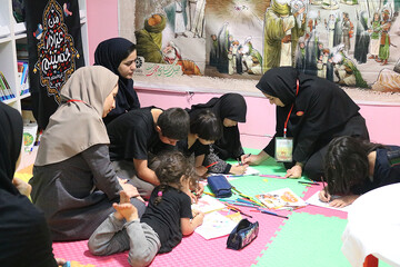 هفتمین روز فعالیت موکب فرهنگی اداره کل کتابخانه های عمومی استان ایلام