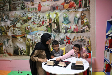 هفتمین روز فعالیت موکب فرهنگی اداره کل کتابخانه های عمومی استان ایلام