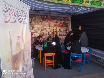 فعالیت قدمگاه کتاب اربعین در موکب شین اداره کل کتابخانه های عمومی استان ایلام