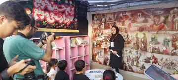 فعالیت قدمگاه کتاب اربعین در موکب شین اداره کل کتابخانه های عمومی استان ایلام