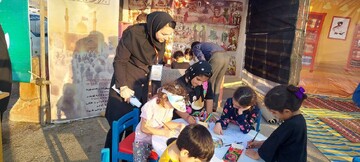 فعالیت قدمگاه کتاب اربعین در موکب شین اداره کل کتابخانه های عمومی استان ایلام